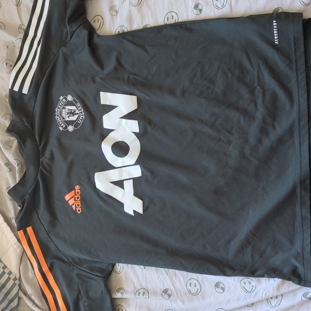 Kids Manchester united jersey